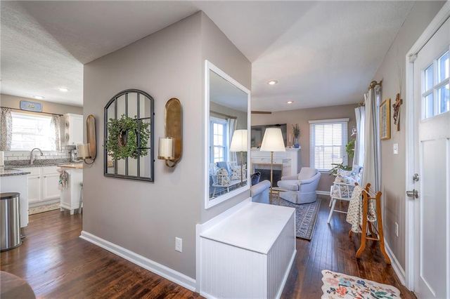 7440 Walmer Street, Overland Park, KS 66204