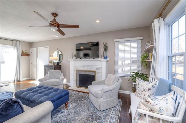 7440 Walmer Street, Overland Park, KS 66204