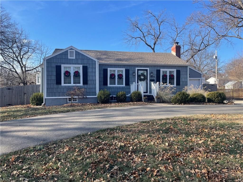 7440 Walmer Street, Overland Park, KS 66204