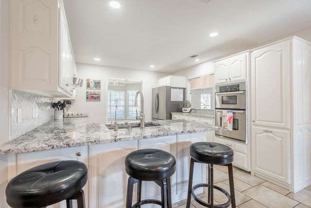 1925 Centerview, Midland, TX 79707