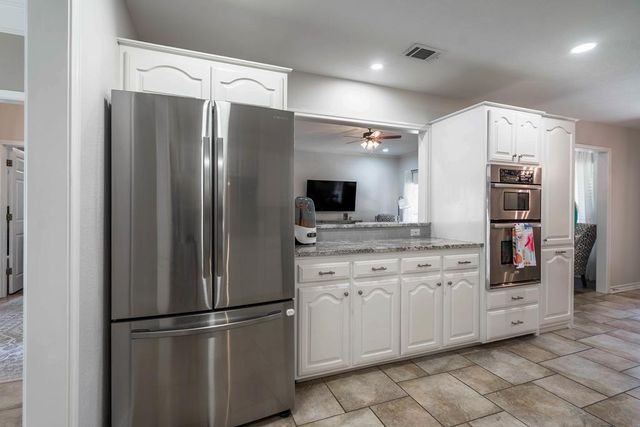 1925 Centerview, Midland, TX 79707