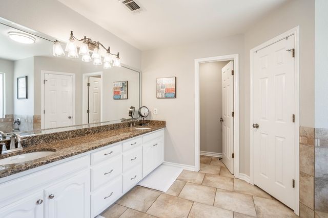 1925 Centerview, Midland, TX 79707