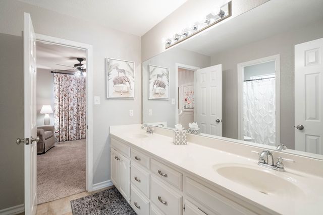 1925 Centerview, Midland, TX 79707