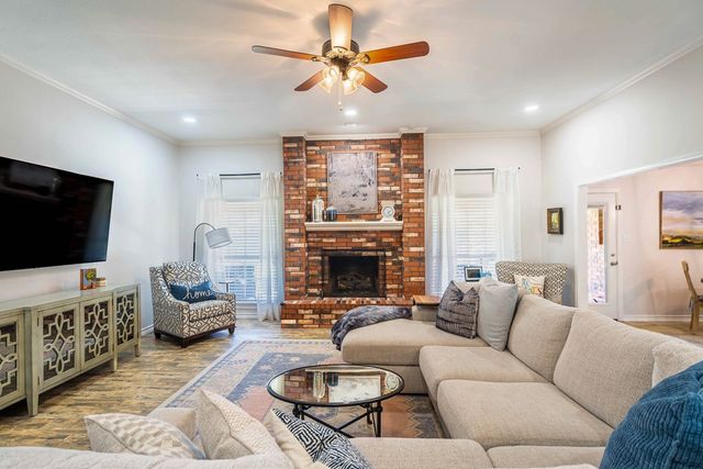 1925 Centerview, Midland, TX 79707