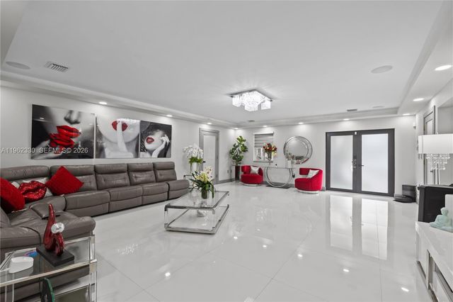 33300 SW 212th Avenue, Homestead, FL 33034