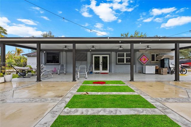 33300 SW 212th Avenue, Homestead, FL 33034