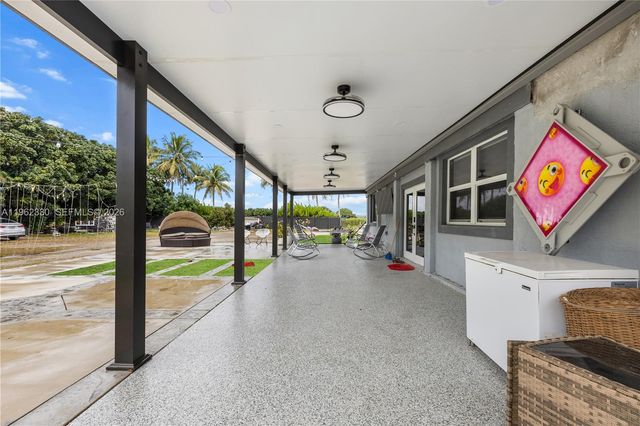 33300 SW 212th Avenue, Homestead, FL 33034