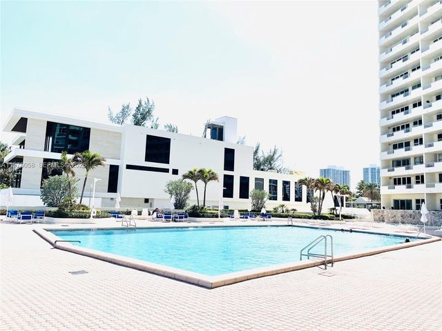 3180 S Ocean Dr 417, Hallandale Beach, FL 33009