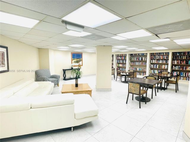 3180 S Ocean Dr 417, Hallandale Beach, FL 33009