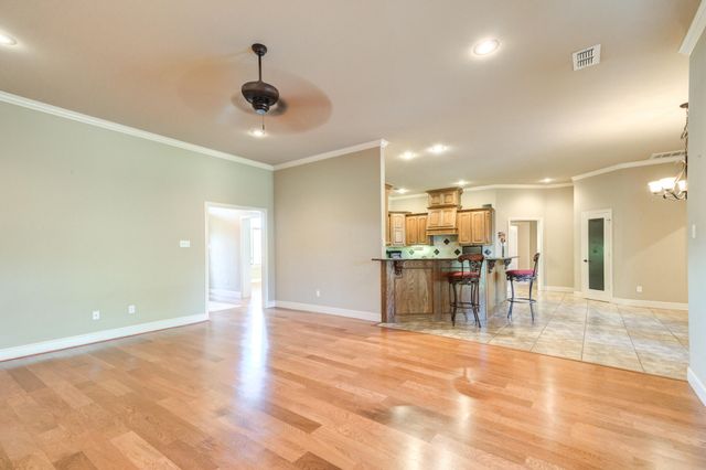 6010 88th Place, Lubbock, TX 79424