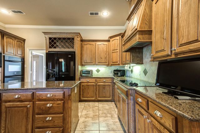 6010 88th Place, Lubbock, TX 79424