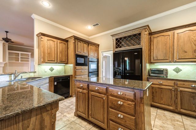 6010 88th Place, Lubbock, TX 79424