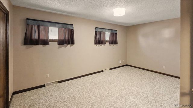 218 W 9th Street, Julesburg, CO 80737