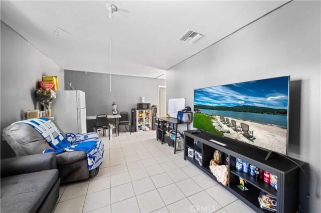 428 Fermoore Street, San Fernando, CA 91340