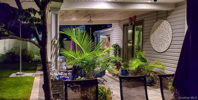 1053 Lydia Drive, Franklin Square, NY 11010