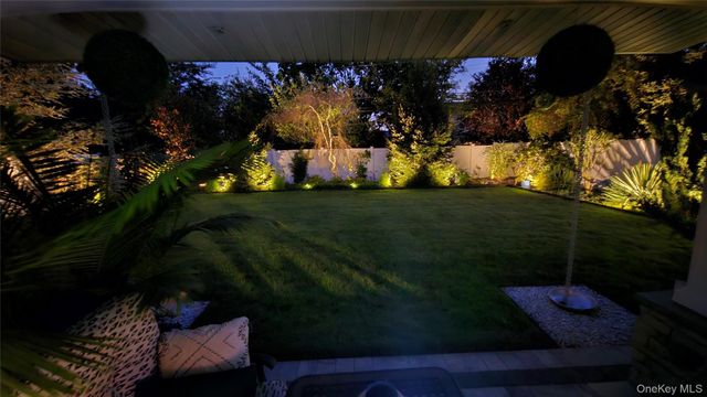 1053 Lydia Drive, Franklin Square, NY 11010