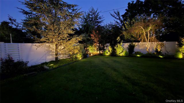 1053 Lydia Drive, Franklin Square, NY 11010