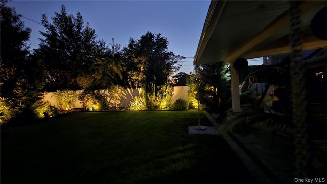 1053 Lydia Drive, Franklin Square, NY 11010