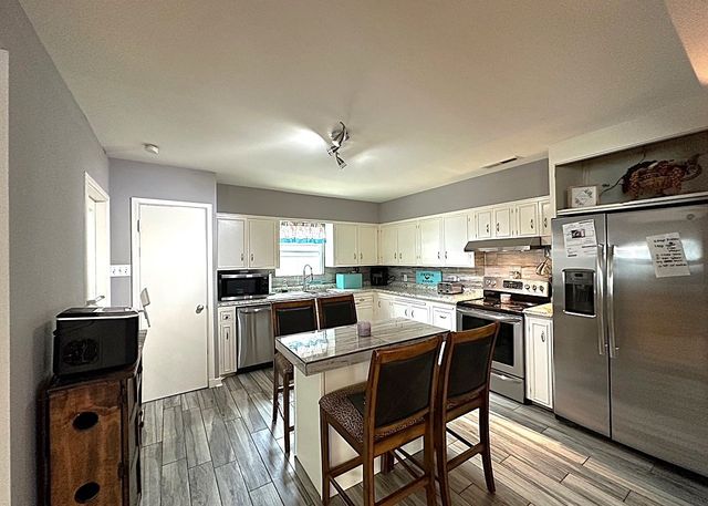1325 W Chestnut Street, Denison, TX 75020