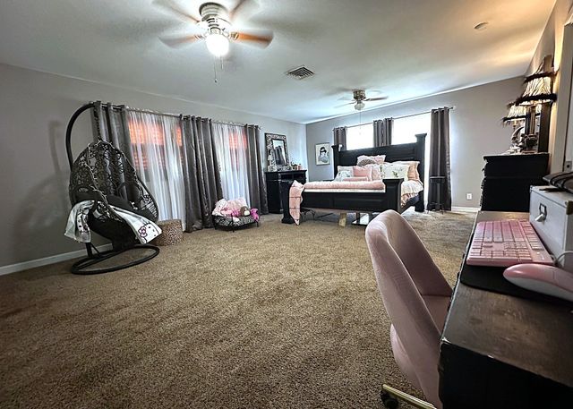 1325 W Chestnut Street, Denison, TX 75020
