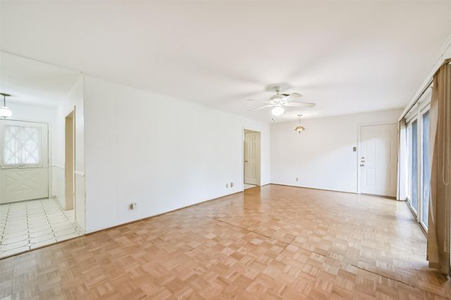 7510 Romney Road, Houston, TX 77036
