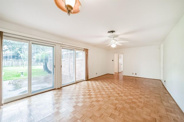 7510 Romney Road, Houston, TX 77036