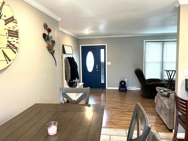 1001 WEYLAND RD, Boonville, MO 65233