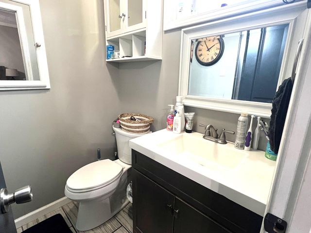 1001 WEYLAND RD, Boonville, MO 65233