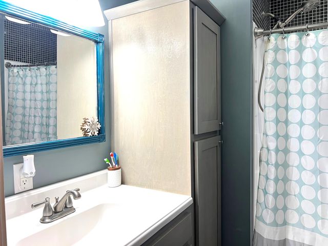 1001 WEYLAND RD, Boonville, MO 65233