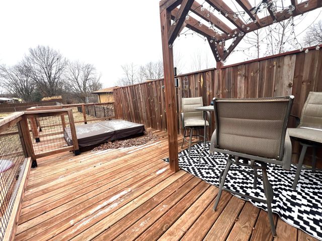 1001 WEYLAND RD, Boonville, MO 65233