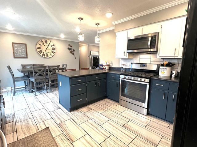 1001 WEYLAND RD, Boonville, MO 65233