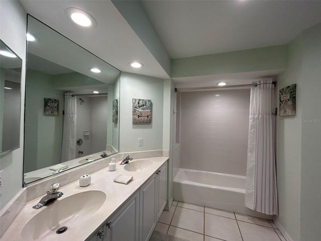 3605 54TH DRIVE W 203, Bradenton, FL 34210