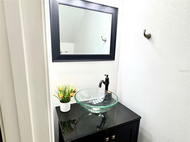 4006 CEDAR LIMB COURT, Tampa, FL 33614