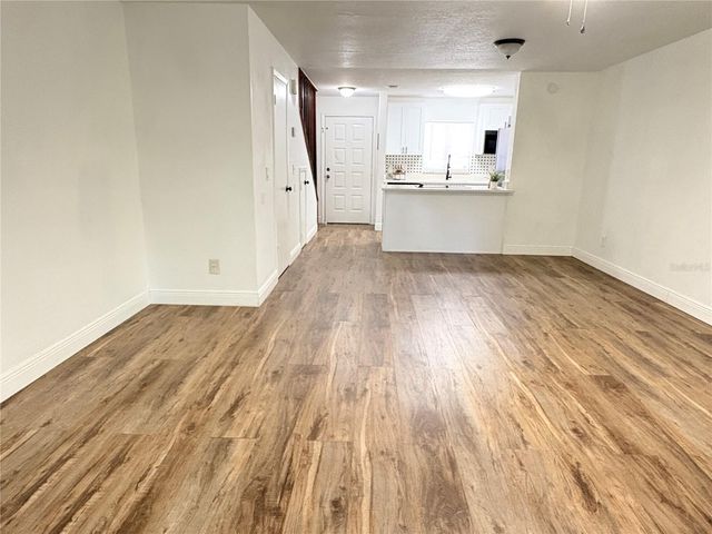 4006 CEDAR LIMB COURT, Tampa, FL 33614