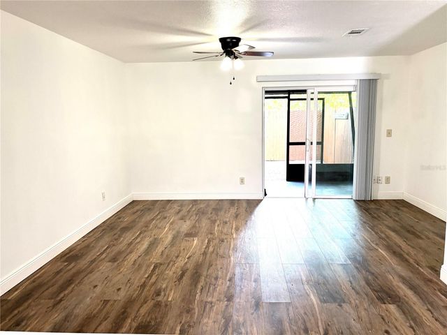 4006 CEDAR LIMB COURT, Tampa, FL 33614