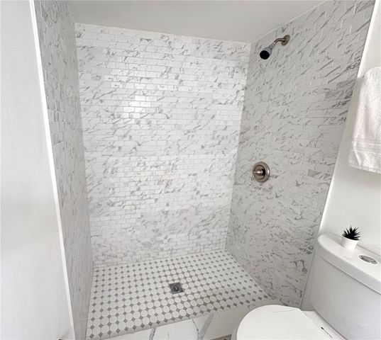 4006 CEDAR LIMB COURT, Tampa, FL 33614