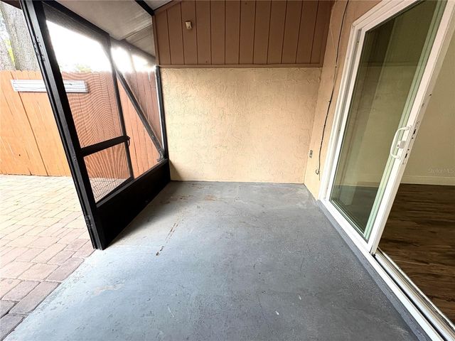 4006 CEDAR LIMB COURT, Tampa, FL 33614