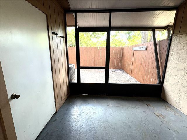 4006 CEDAR LIMB COURT, Tampa, FL 33614