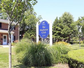 302 Captains Drive, West Babylon, NY 11704