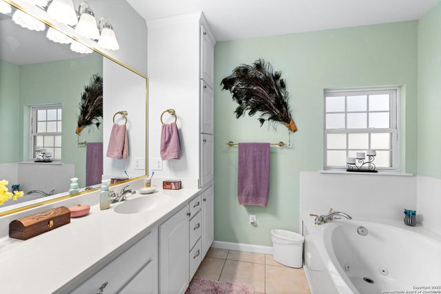 652 Tamarack, Canyon Lake, TX 78133