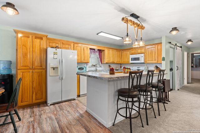 652 Tamarack, Canyon Lake, TX 78133