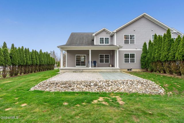 2 Vista Court, Clifton Park, NY 12065