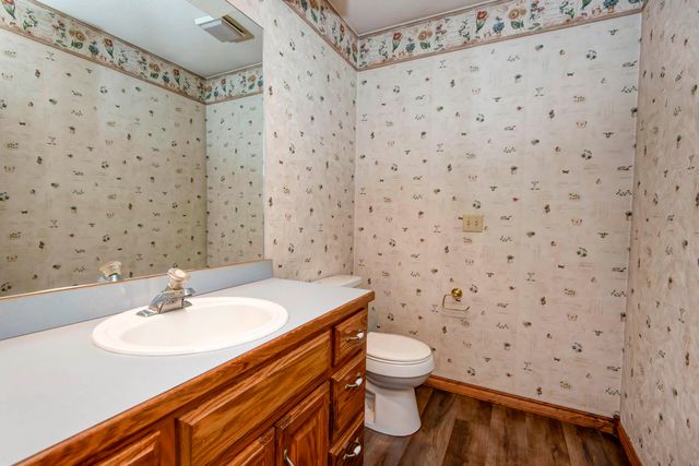 2398 W Allen Drive, Springfield, MO 65810