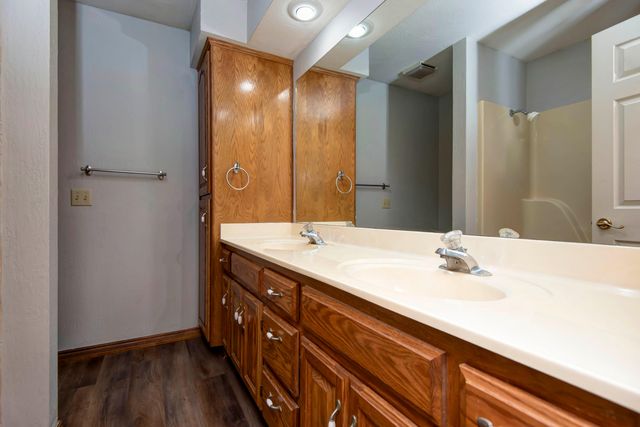 2398 W Allen Drive, Springfield, MO 65810