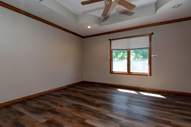 2398 W Allen Drive, Springfield, MO 65810