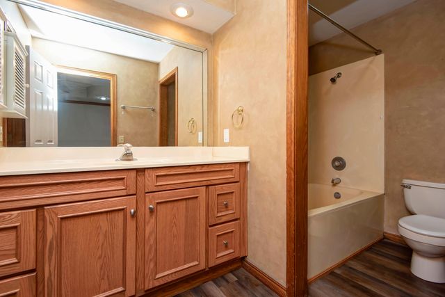 2398 W Allen Drive, Springfield, MO 65810