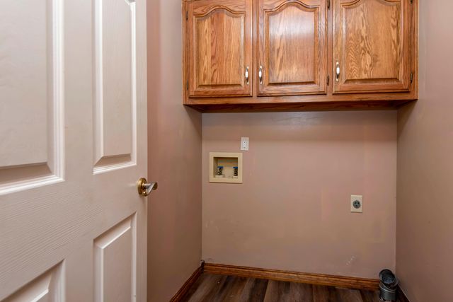 2398 W Allen Drive, Springfield, MO 65810