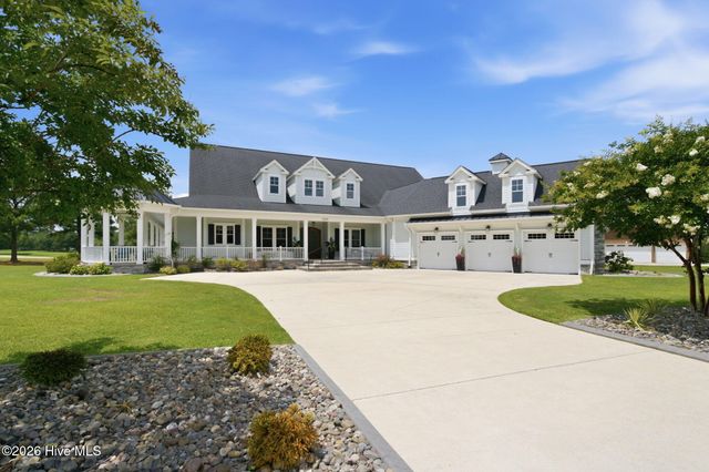 9207 Oldfield Road NW, Calabash, NC 28467