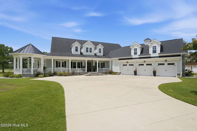 9207 Oldfield Road NW, Calabash, NC 28467