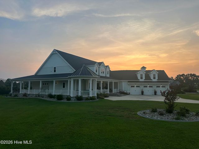 9207 Oldfield Road NW, Calabash, NC 28467